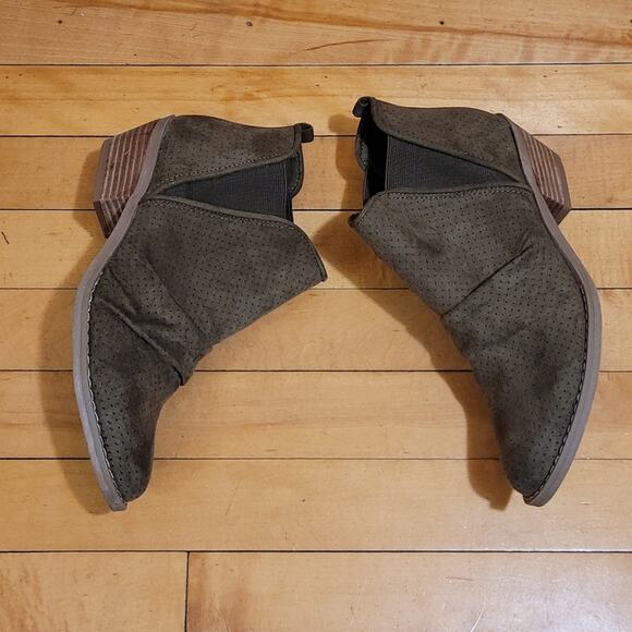 Report Women's Booties Pull on Ankle Boots Size 8.5 Olive Green Fall Comfortable - Picture 2 of 11